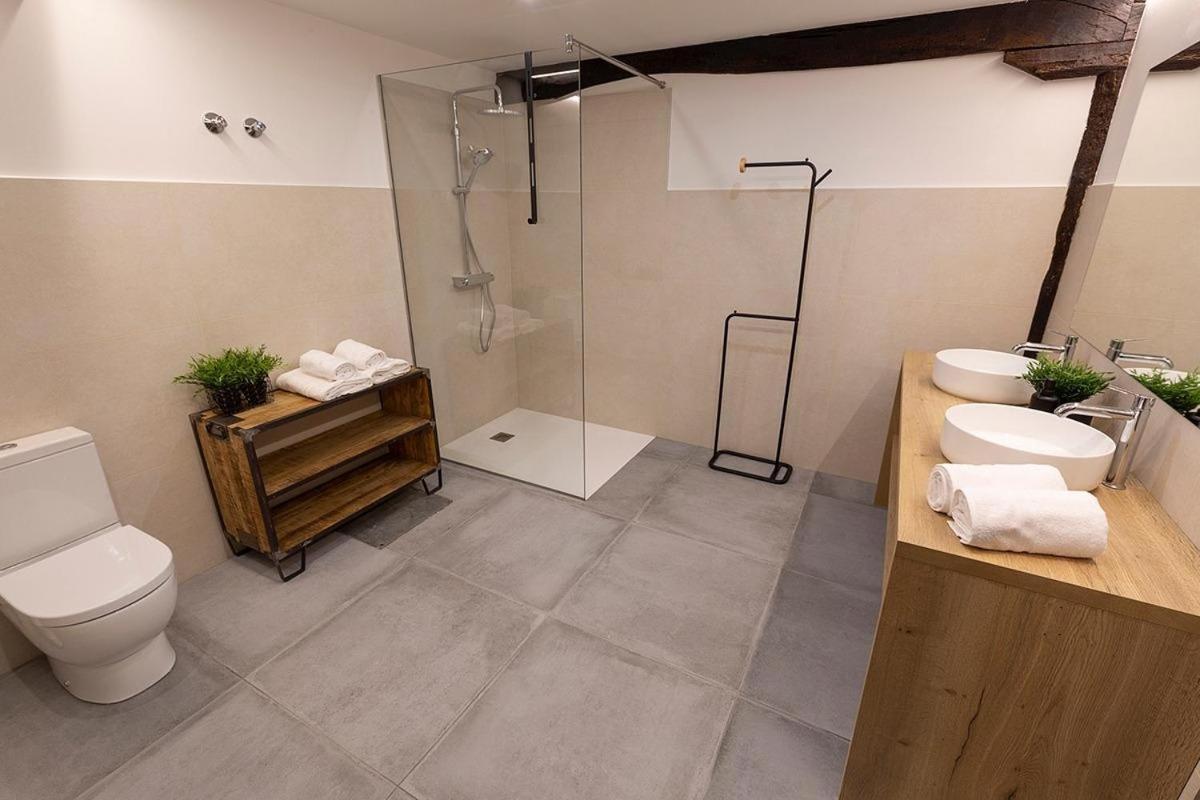 Arbela Apartamentuak Aia المظهر الخارجي الصورة
