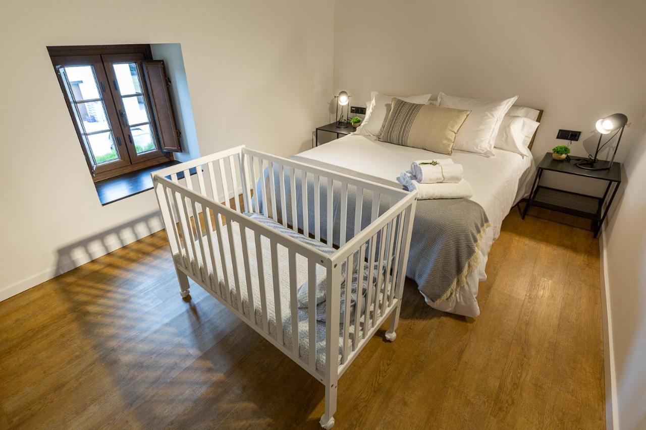 Arbela Apartamentuak Aia المظهر الخارجي الصورة